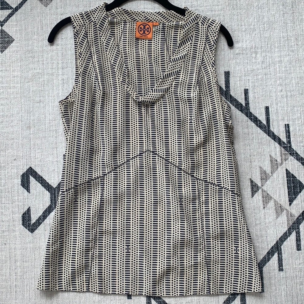 Tory Burch ✨NWOT✨ Cowl Neck Silk Tank